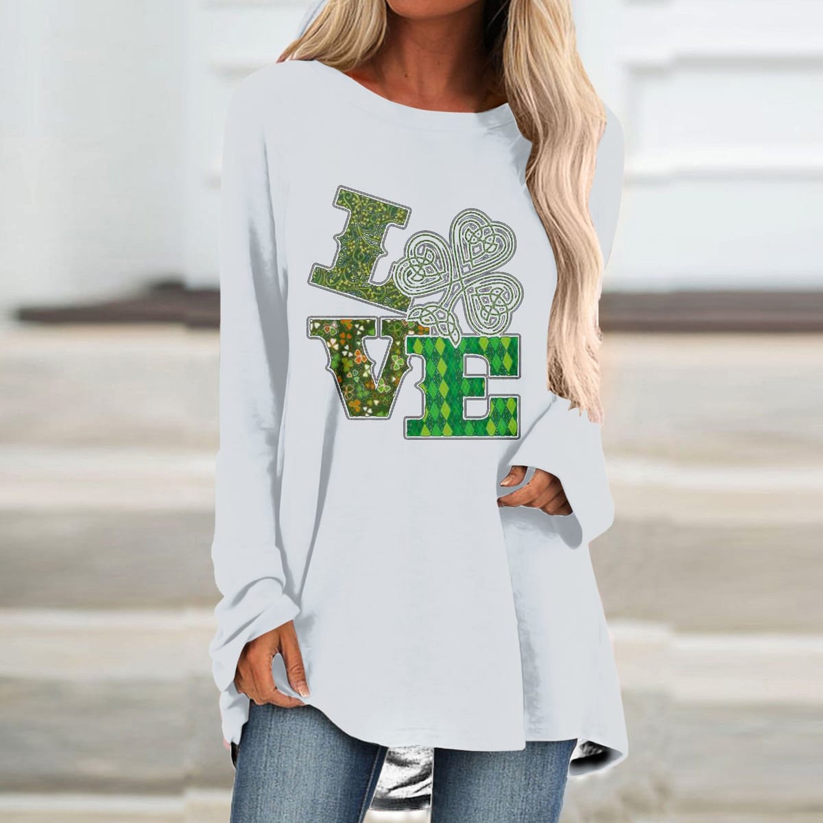 Spring and summer women's new T-shirt, careful and slightly sexy printed slanted shoulder long sleeved loose top 2024