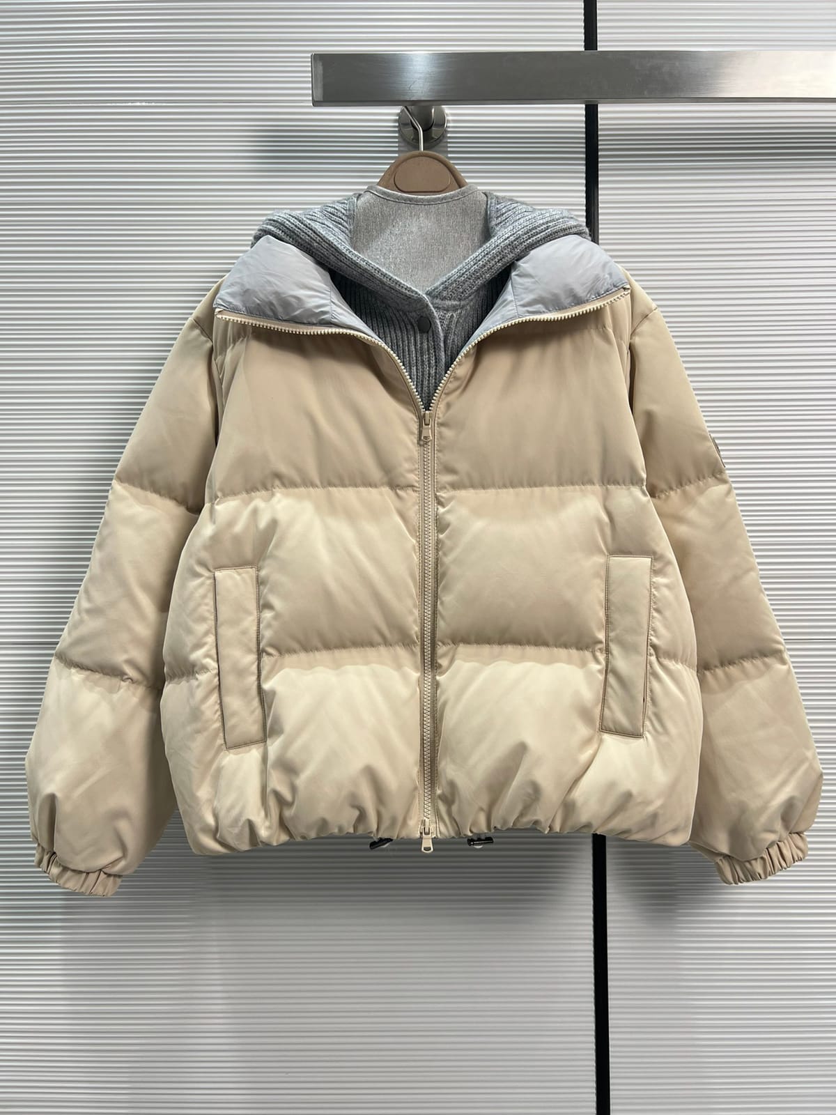 Women's Clothing Fake two design hooded short down coat Winter New  019