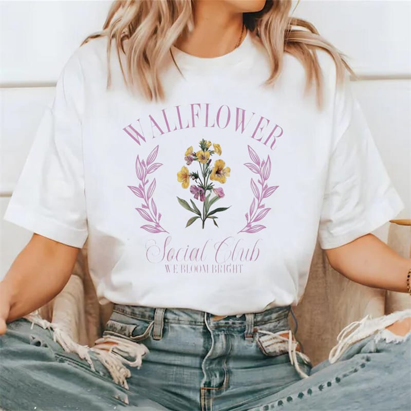 Wallflower Printed Women's Pattern Sweet T-Shirt Fashionable Clothing Top Casual Style Trend 90s Summer Basic Printed T-Shirt.