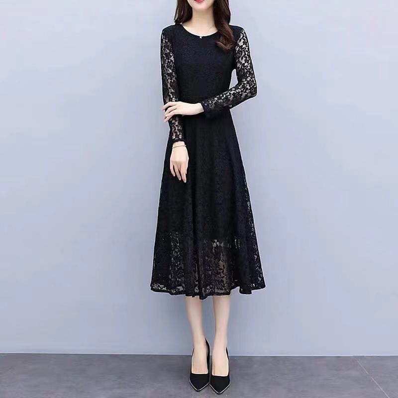 Autumn Women's New Combination Sexy Lace Round Neck Long Sleeved Dress Winter Thickened Fashion Commuting Comfortable Long Dress
