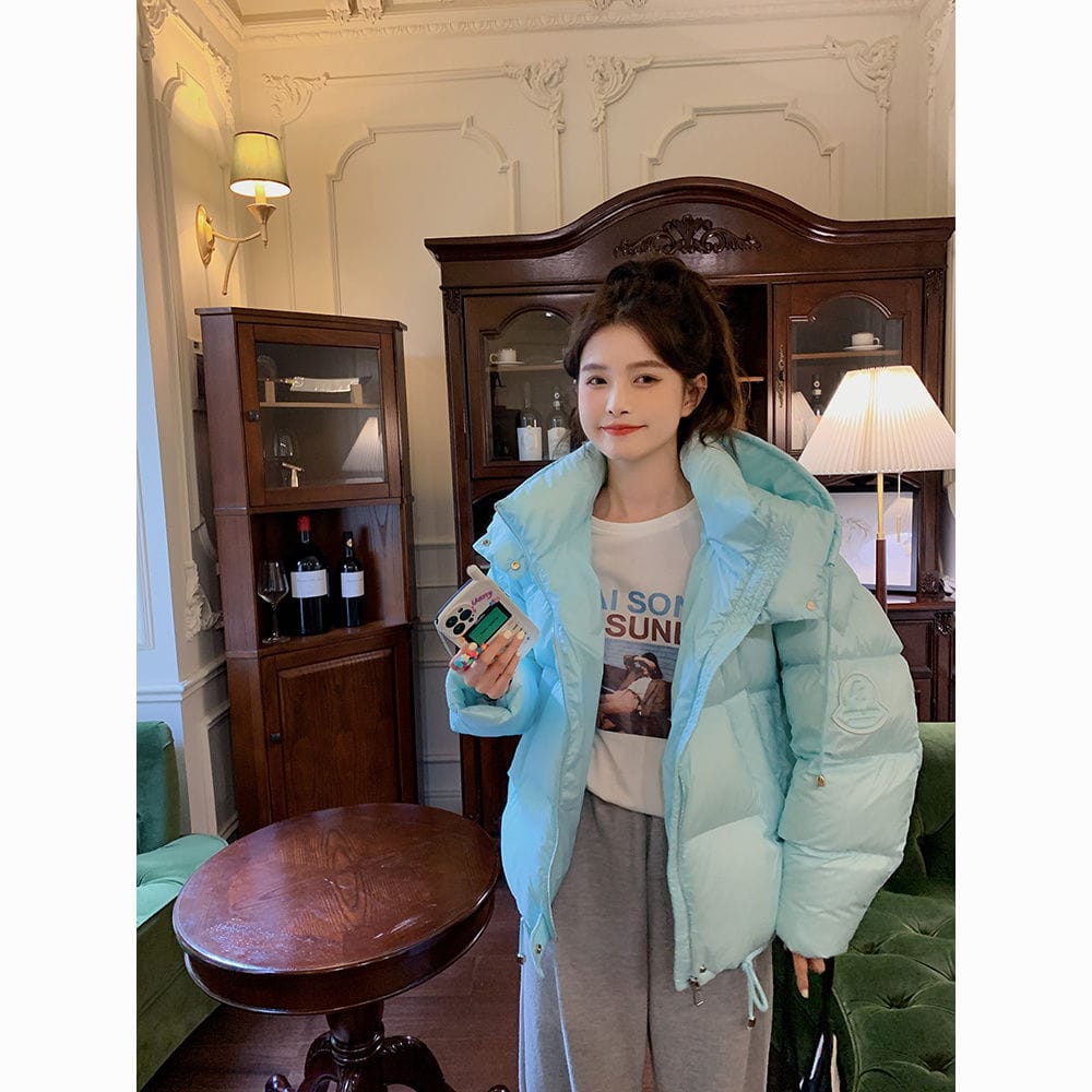 Fashionable White Duck Down Jacket for Women's Clothing Winter New Hooded Standing Neck Short Thickened Bread Clothes F238