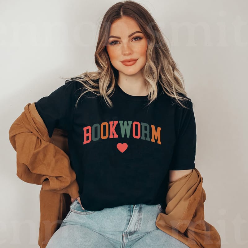 Bookworm Letters Printed Women's T Shirts Cotton Aesthetic Book Lover Graphic Tee College Fashion Tshirt 90s Grunge T-shirt