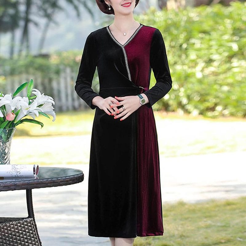Fashion Golden Velvet Autumn Women's New V-neck Sequin Long Sleeved Waist Dress Winter Fashion Comfortable Slim Fit Dress