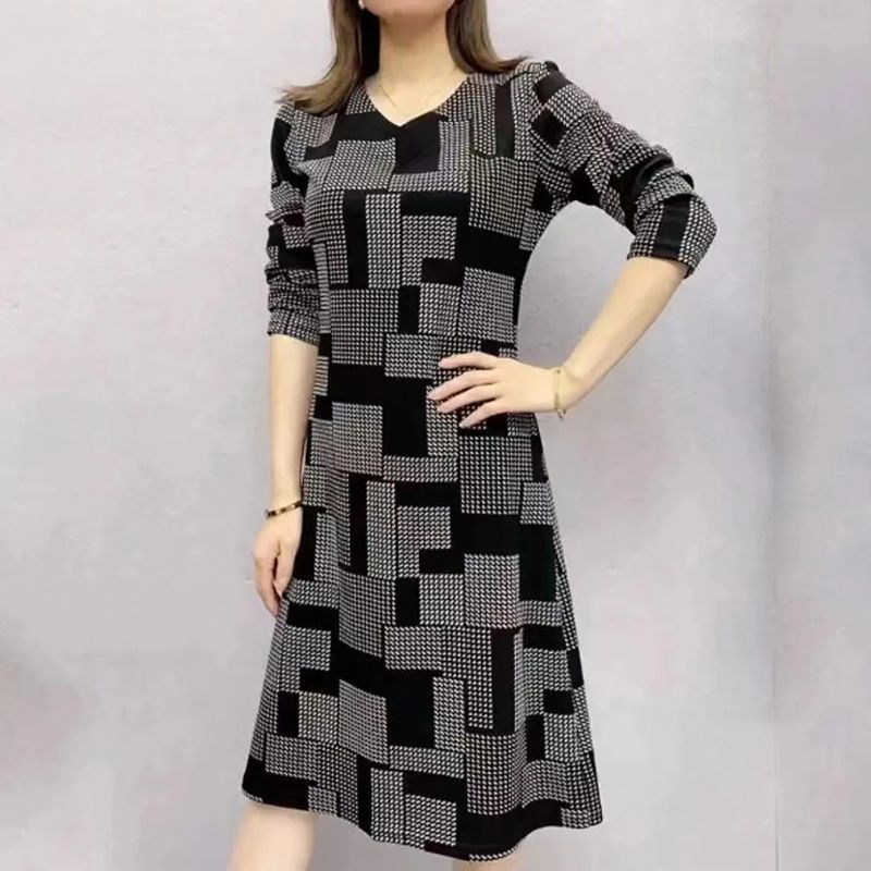 Autumn New Women's Fashion V-neck Printed Long Sleeved Dress Spring Leisure Commuting Comfortable and Versatile Long Skirt