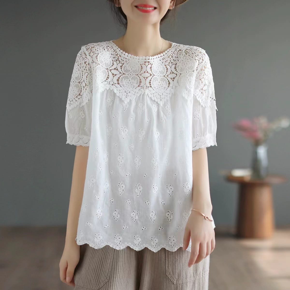 Shirt Top  for Women's Summer 2024 New French Sweet  Round  Neck Half  Body  Lace Hollow  Loose  Patchwork Short  Sleeved  Shirt