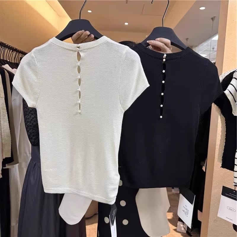 T-shirt women's 2024 summer new back hollow design sweater ladies fashion French round neck slim short round neck short sleeve.