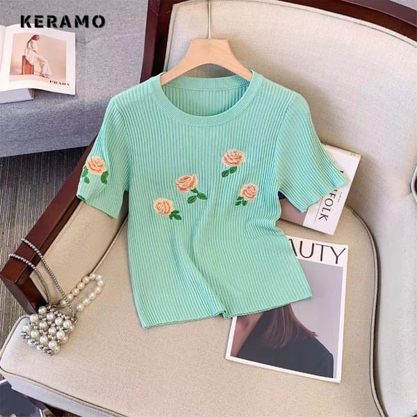 New Fashion Round Neck Floral Embroidery Short Sleeve Sheath T-shirt 2024 Summer Women's Casual Elegant Style Luxury Tees Top