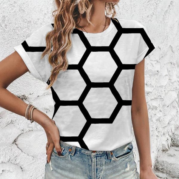 Black And White Geometric Printed T-shirt High Quality Comfortable Loose Fitting Funny Top Summer Oversized Women's Clothing