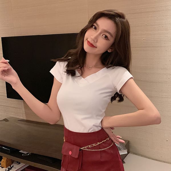 MRMT 2024 Brand New Women's White V Neck T Shirt Short Sleeved Bottoming Shirt Women's Slim Tight Black Cotton Top