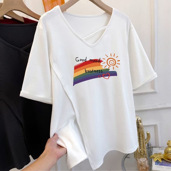 Short-sleeved women's summer 2024 new loose plus size fashion design sense irregular letter printed T-shirt split V-neck top