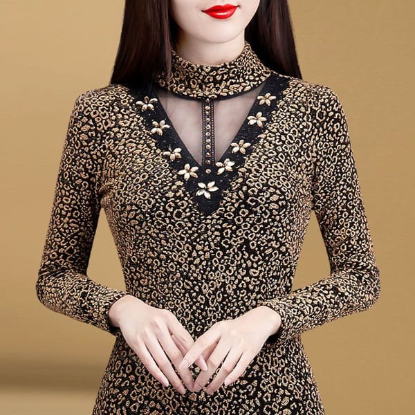 2023 Autumn and Winter Women's New Fashion and Elegant Plush Lace Bottom Long Sleeve Thickened Warm and Comfortable Top