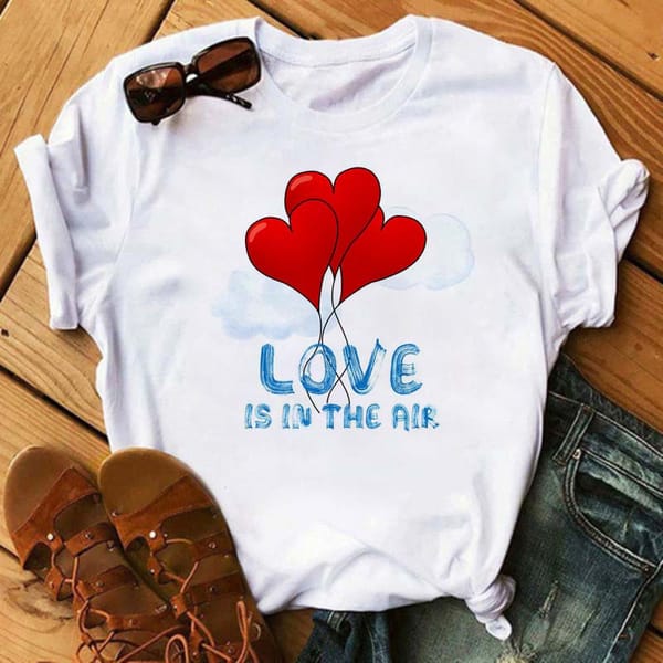 Women's Heart-shaped Short Sleeve T-shirt Fashion Print Instagram Base Shirt Harajuku  Aesthetic Clothes  Graphic T Shirts