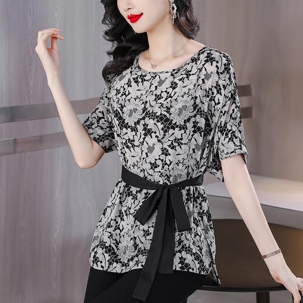 2024 Women's Summer Pullover Round Neck New Patchwork Lace Fashion Casual Solid Color Waist Slimming Loose Short Sleeved Tops