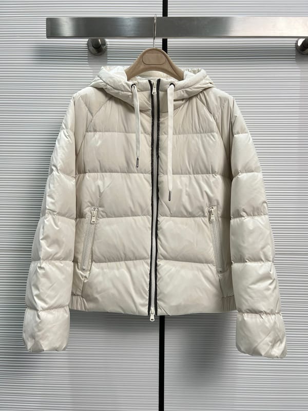 Women's Clothing Front chain design hooded short down coat Winter New  019