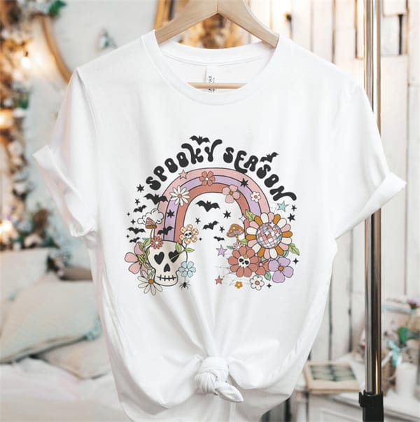 Sweet and cute Short Sleeved Women's Halloween T-shirt Fashion Casual Women's Skull Cartoon Pattern T-shirt Printed Basic T-shir